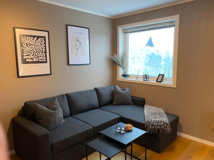 Aurora Apartment Very Close To Cable Car And Sherpatrappa Tromsø Exteriör bild